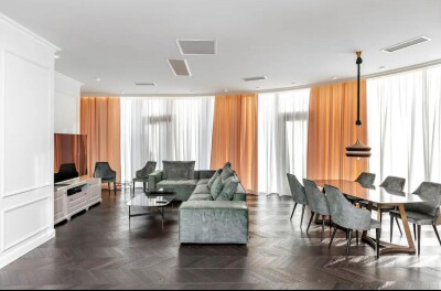 For rent in King David